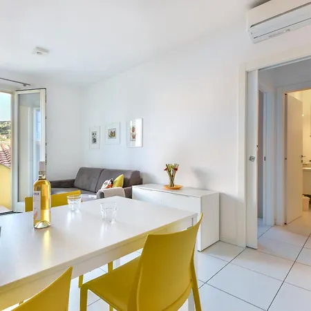 Apartament Mimi *